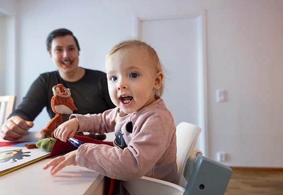 Bild på pappa och dotter