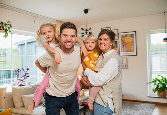 Familjen köpte ett nyproducerat hus i Ältadalen