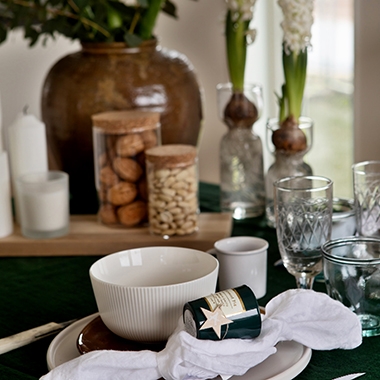 siteassets/_inspiration/inredning/hallbar-vinterdukning/vinterdukning-narbild-380x380.jpg