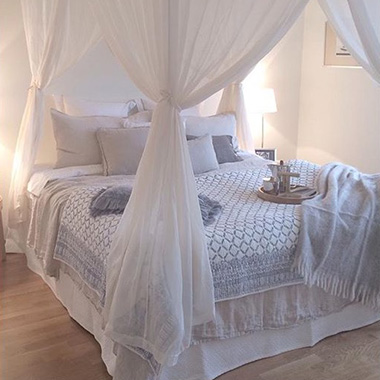 siteassets/bonavaproj-interiors/bed-curtains-380x380.jpg