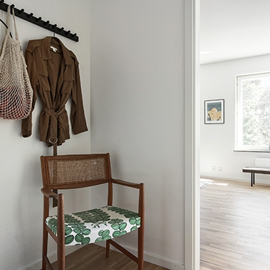 siteassets/bonavaproj-interiors/visningslgh-stora-mossen/hall2_380x380.jpg