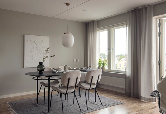 siteassets/design-och-inredning/visningslagenhet-kapellgardet/vardagsrum3_580x400.jpg