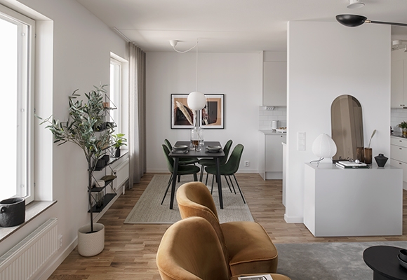 siteassets/design-och-inredning/visningslagenhet-kristineberg/tvaa/vardagsrum1_580x400.jpg