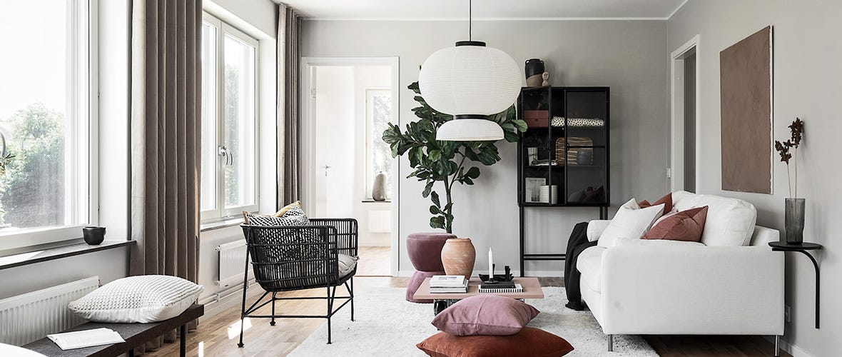 Vardagsrum med soffa & fåtölj